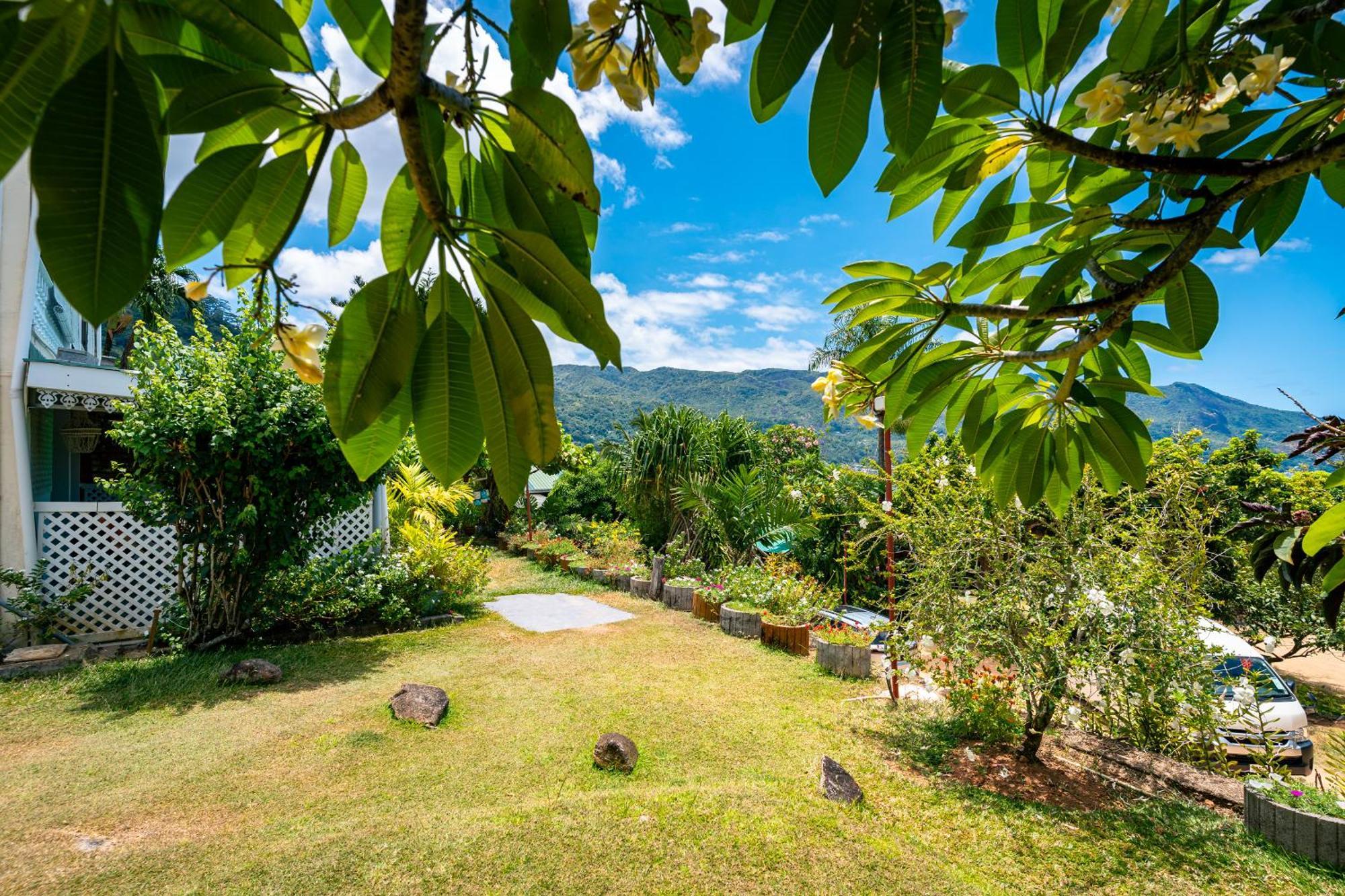 Lemongrass Lodge Beau Vallon  Esterno foto