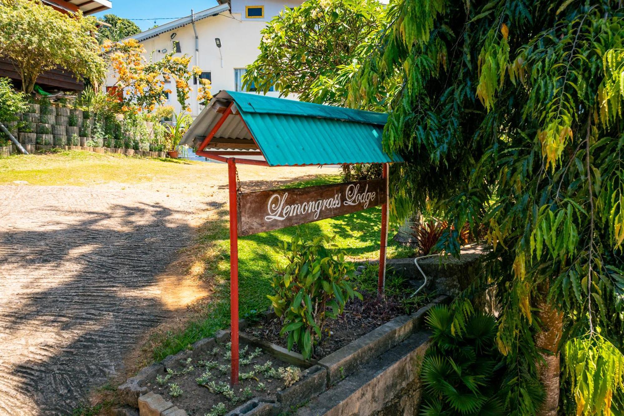 Lemongrass Lodge Beau Vallon  Esterno foto