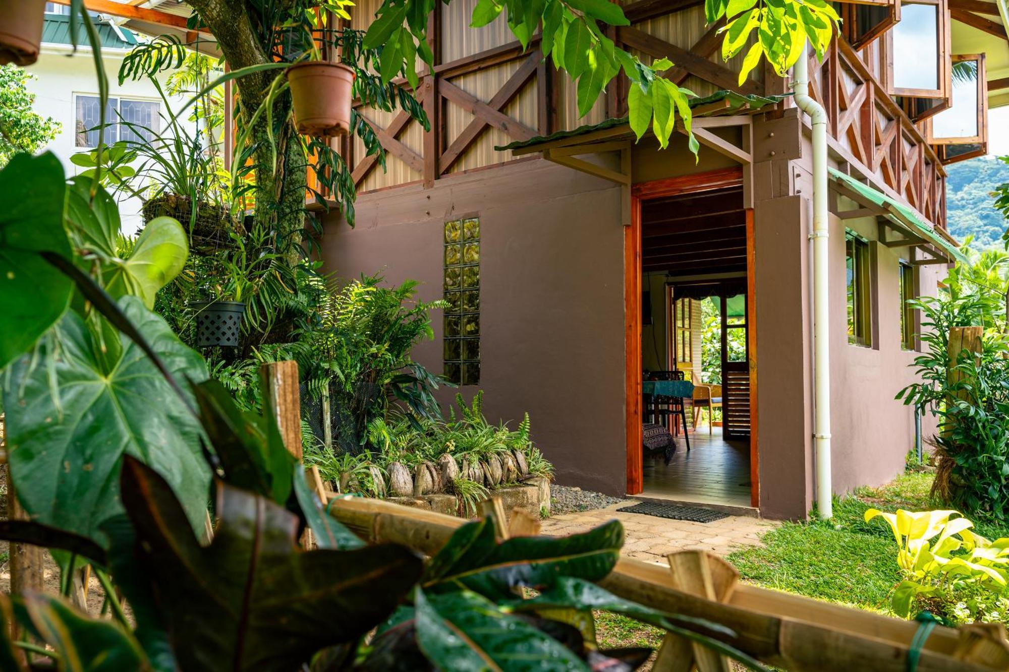 Lemongrass Lodge Beau Vallon  Esterno foto