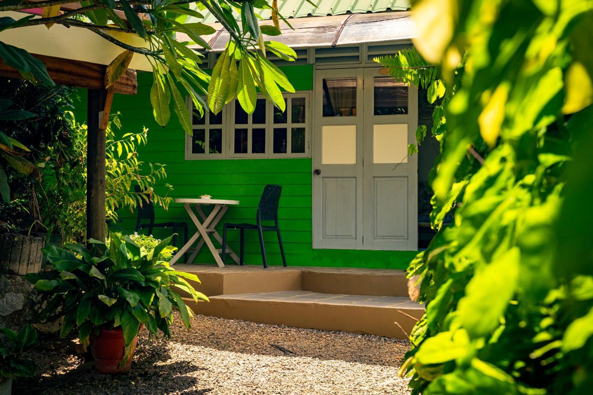 Lemongrass Lodge Beau Vallon  Esterno foto